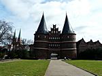 Das Holstentor - und dann von "vorne"
