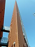 Frontansicht eines Hochhauses am Potsdammer Platz