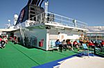 Auf dem Sonnendeck auf dem Weg nach RØRVIK