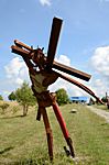 3. Station Zwang – Jesus stürzt zum 1. Male mit dem Kreuz
